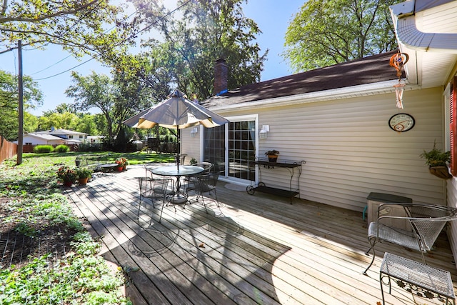 814 Countryside Dr, Wheaton, IL 60187 - deck with outdoor dining area