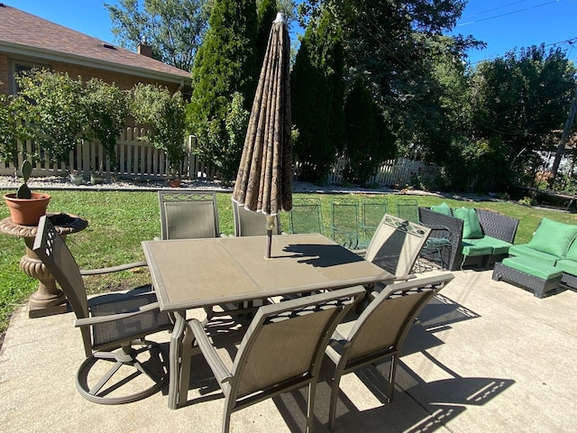 view of patio featuring outdoor lounge area