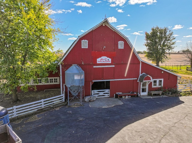 11971 W E Rd, Forreston, IL 61030 - view of barn featuring fence