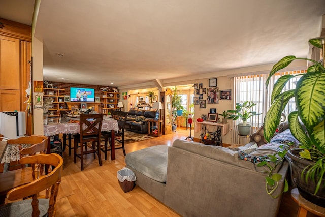 11971 W E Rd, Forreston, IL 61030 - living area with light wood finished floors