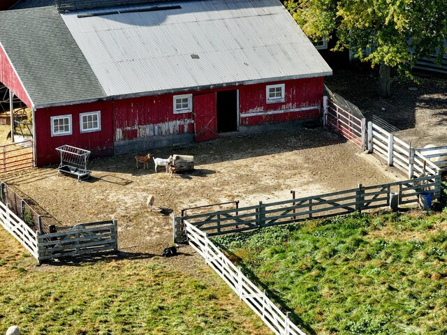 11971 W E Rd, Forreston, IL 61030 - view of horse barn