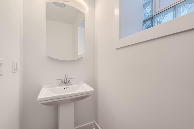 8513 S Maryland Ave, Chicago, IL 60619 - bathroom featuring a sink