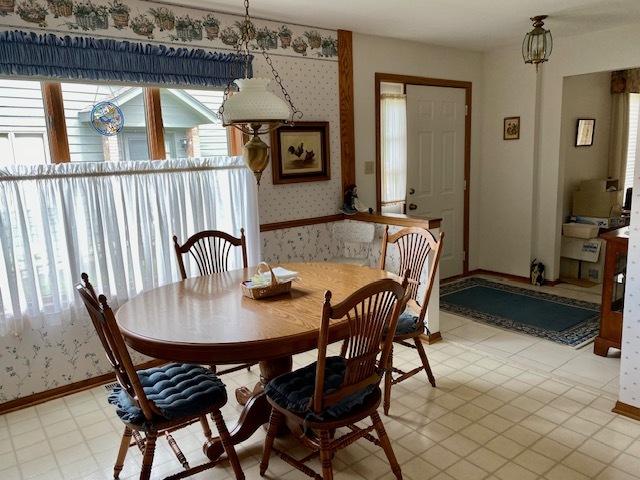 111 Village Woods Dr, Crete, IL 60417 - photo 14
