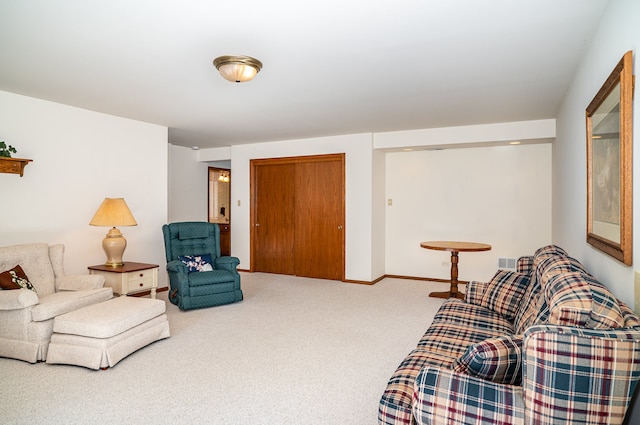 sitting room with carpet