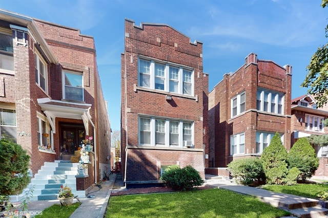 view of front of property with a front yard