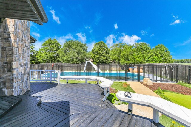 2501 Woodridge Pl, Champaign, IL 61822 - wooden terrace with a fenced backyard