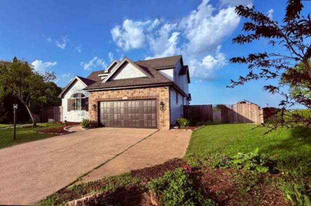 2501 Woodridge Pl, Champaign, IL 61822 - photo 5
