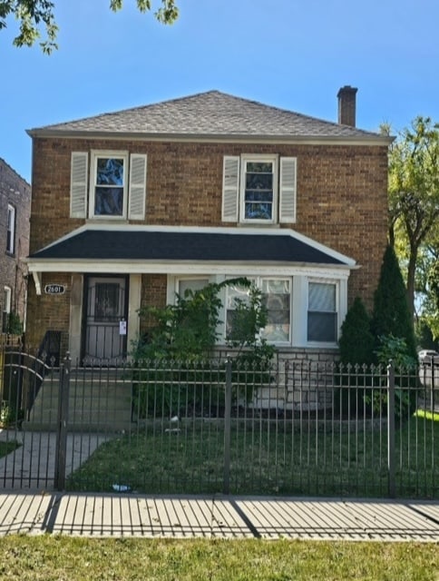 view of front of property