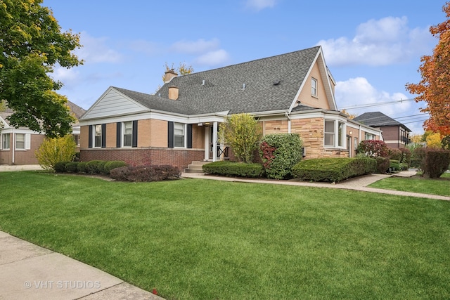 view of front of home with a front yard