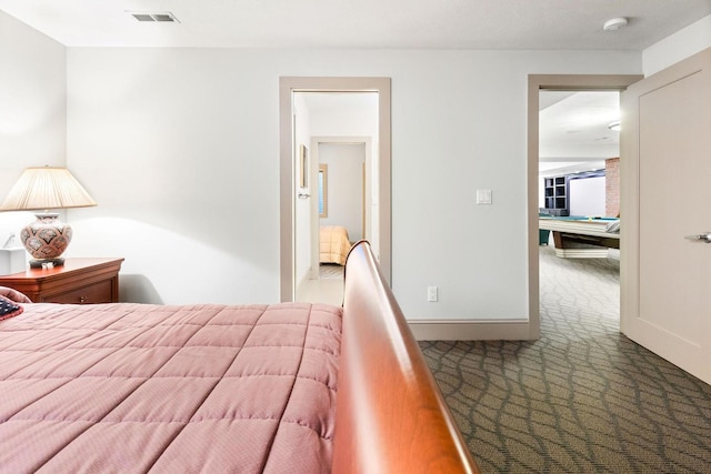 bedroom featuring carpet floors