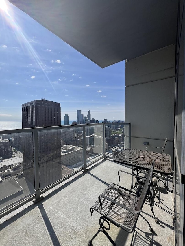 235 W Van Buren St Unit 4302, Chicago, IL 60607 - balcony with a view of skyline