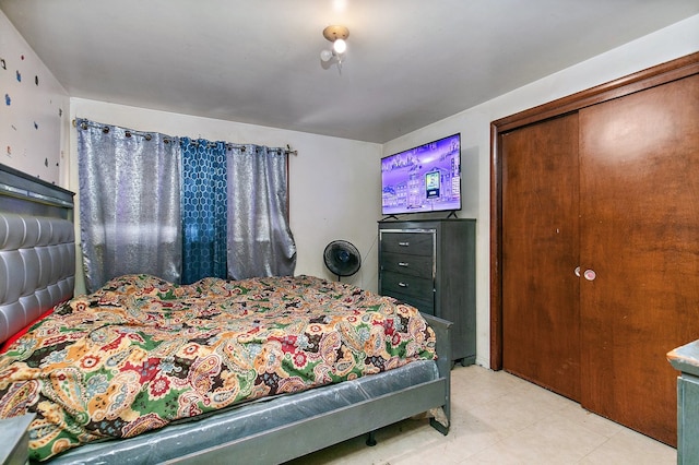 bedroom with a closet