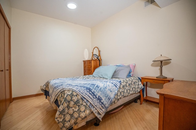 802 Union Rd, Harmon, IL 61042 - bedroom featuring light wood-type flooring, recessed lighting, and baseboards