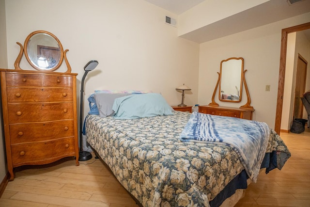 802 Union Rd, Harmon, IL 61042 - bedroom featuring hardwood / wood-style flooring