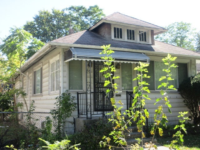 view of front of home