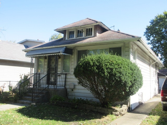 view of front of house