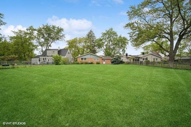 1087 Cedar Ln, Northbrook, IL 60062 - view of yard