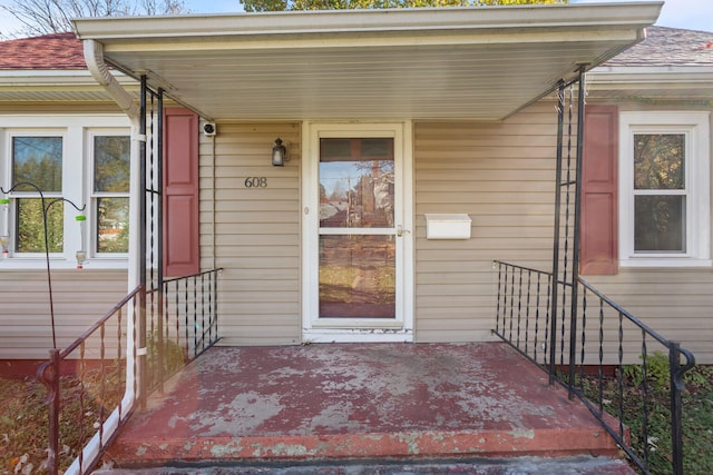 view of property entrance