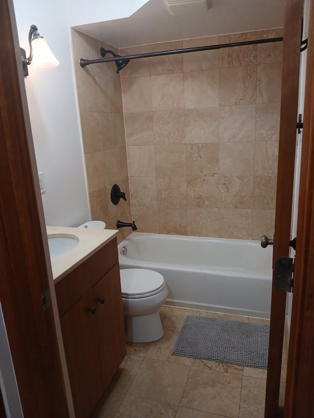 512 W Barry Ave Unit 201, Chicago, IL 60657 - bathroom featuring shower / tub combination, toilet, and vanity