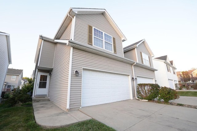 view of front facade featuring a garage