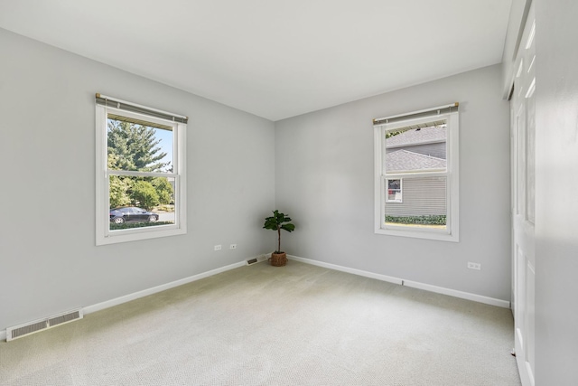 view of carpeted spare room