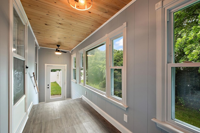 26811 S Kankakee St, Manhattan, IL 60442 - unfurnished sunroom with ceiling fan