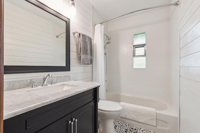 26811 S Kankakee St, Manhattan, IL 60442 - bathroom featuring shower / tub combo and vanity