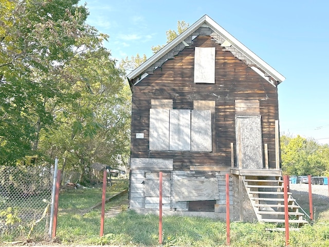 view of side of home