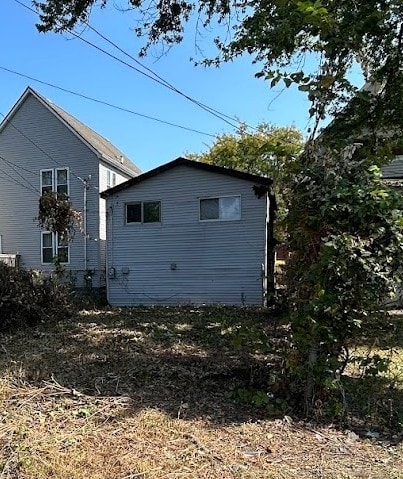 view of home's exterior