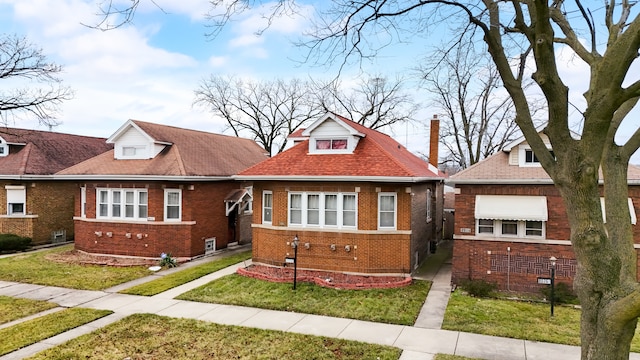 view of front of house featuring a front yard