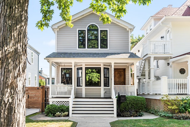 view of front of home featuring a porch