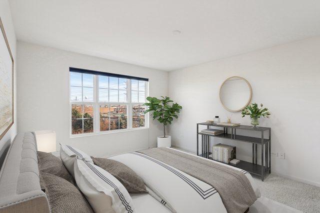 bedroom featuring carpet floors