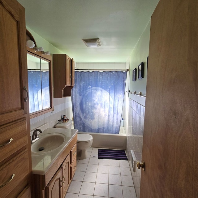 full bathroom with backsplash, shower / bath combination with curtain, toilet, tile patterned floors, and vanity