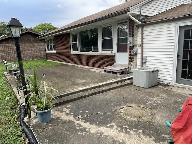 2521 Seminary Ave, Des Plaines, IL 60016 - view of patio