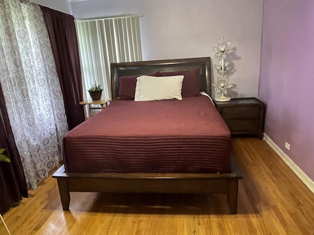 2521 Seminary Ave, Des Plaines, IL 60016 - bedroom featuring wood finished floors and baseboards