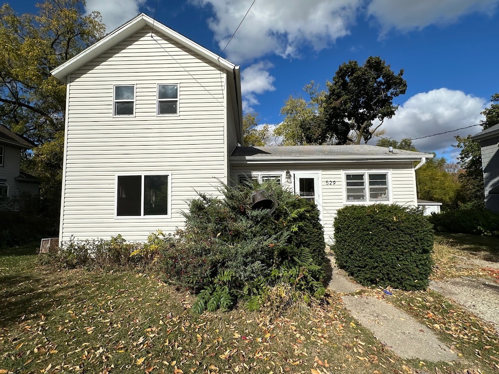 view of side of home