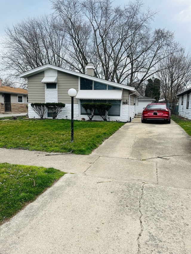 exterior space with a yard