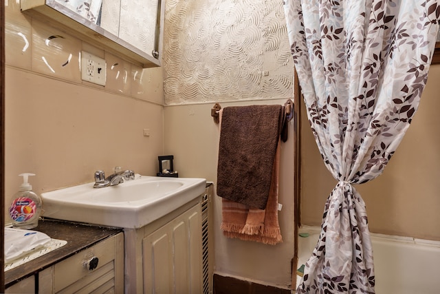 bathroom with vanity