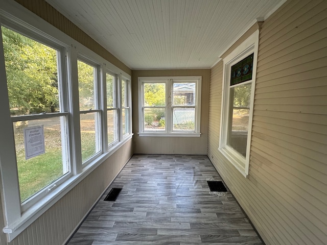 view of unfurnished sunroom