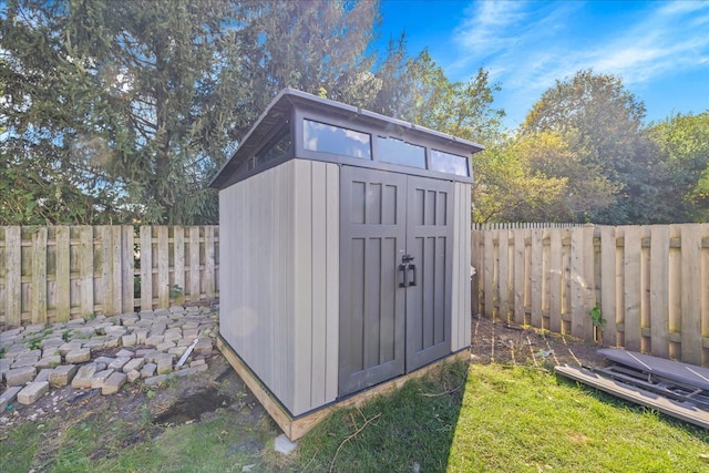 view of outbuilding