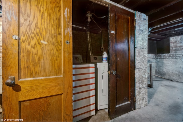 interior space with washer and clothes dryer