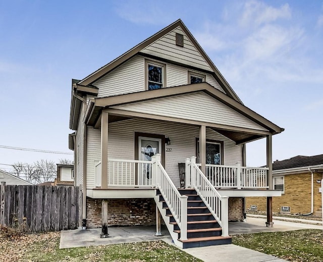 view of front of property featuring covered porch