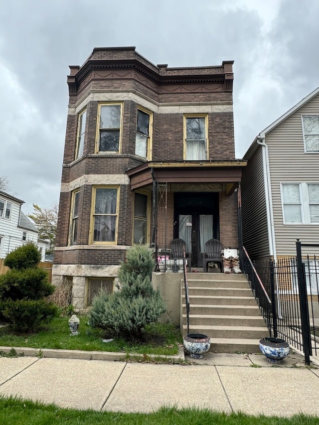 view of front of home featuring a porch