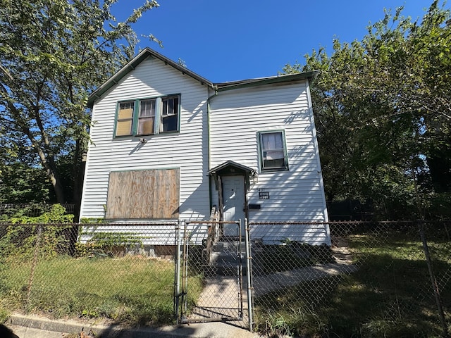 view of front property