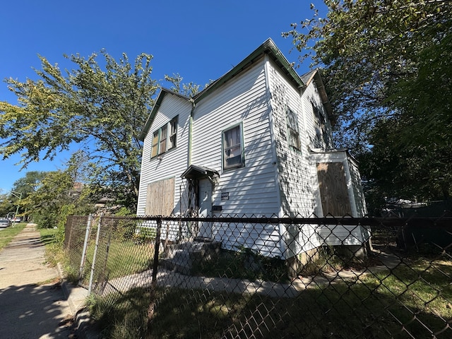 view of home's exterior