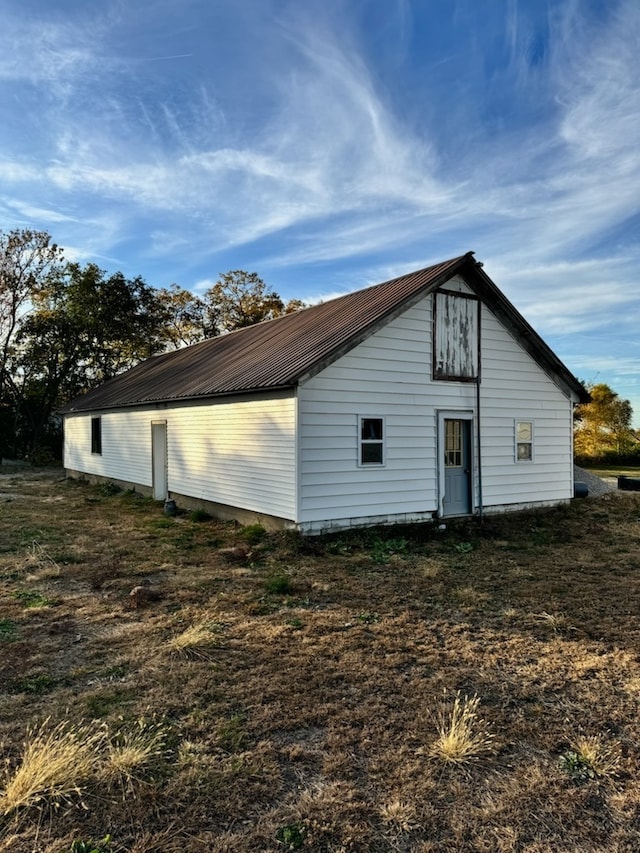 view of outdoor structure