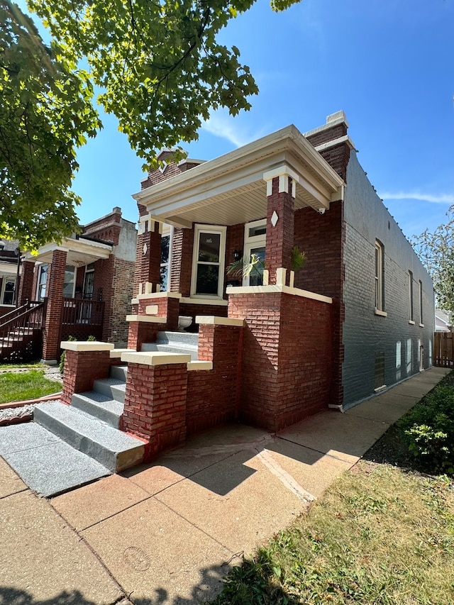 view of front of house with covered porch