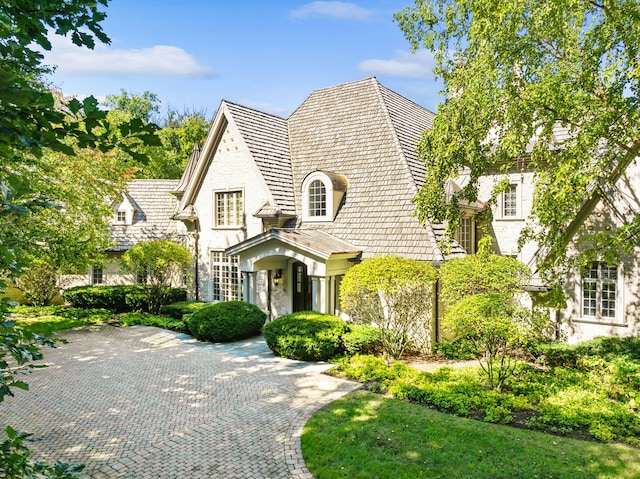 view of front facade with stone siding