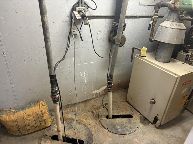 9270 N Courtland Dr, Niles, IL 60714 - view of utility room