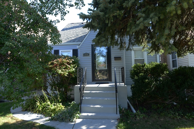 view of property entrance